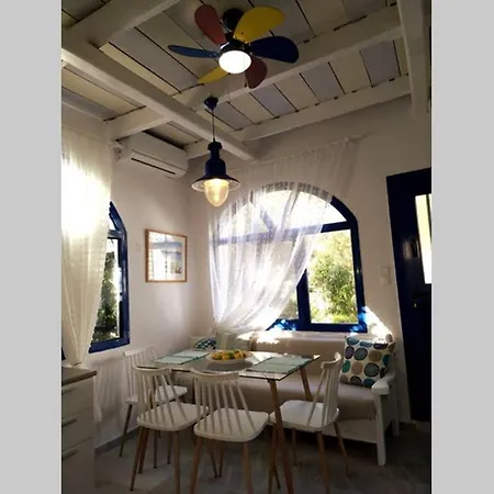 Flisvos ,st.george Apartment *