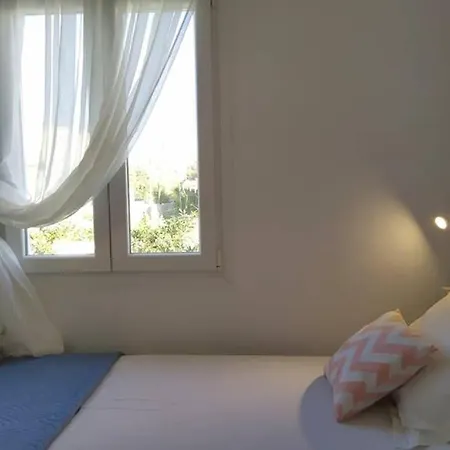 Flisvos ,st.george Apartment *