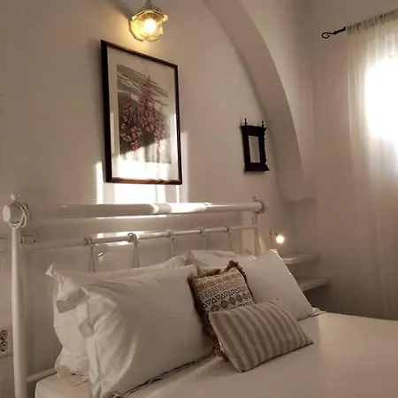 Flisvos ,st.george * Naxos City